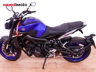 YAMAHA MT 09