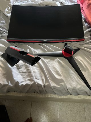 Monitor Gaming Curvo AOC 23.6 165Hz
