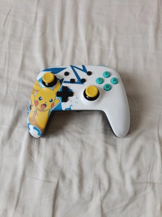 Mando Nintendo Switch Pokémon Pikachu