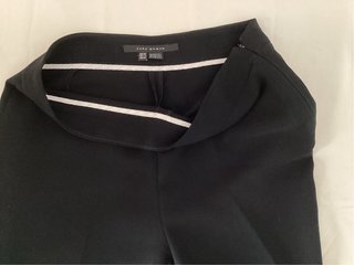 Pantalón Zara crep negro Talla M