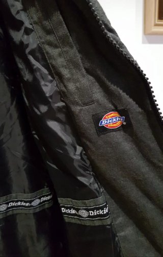ABRIGO ACOLCHADO LARGO HOMBRES DICKIES, TALLA XL