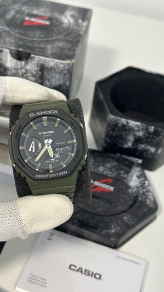 Reloj negro i verde Casio G-Shock GA-2110SU-3AER