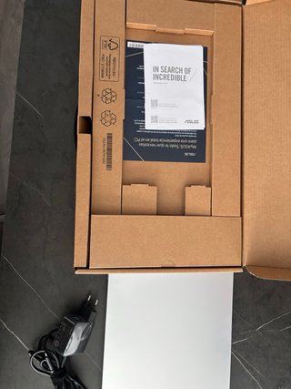 ASUS Vivobook Intel Core i7 16GB RAM SSD