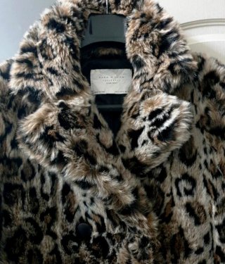 Abrigo de pelo leopardo Zara Woman Talla S