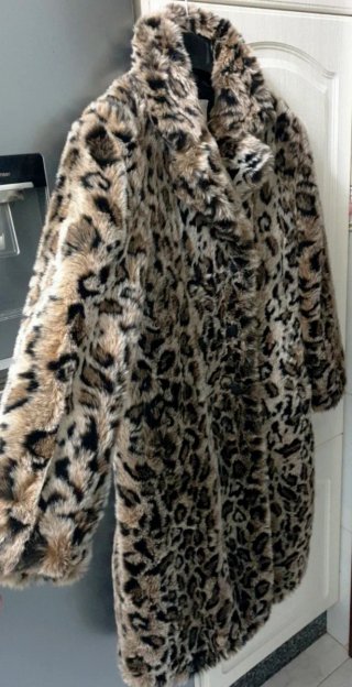 Abrigo de pelo leopardo Zara Woman Talla S
