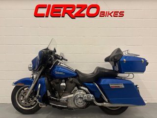 HARLEY-DAVIDSON FLHT