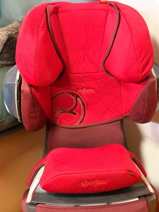 Silla de coche Cybex roja