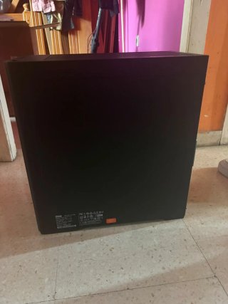 Caja PC Lenovo