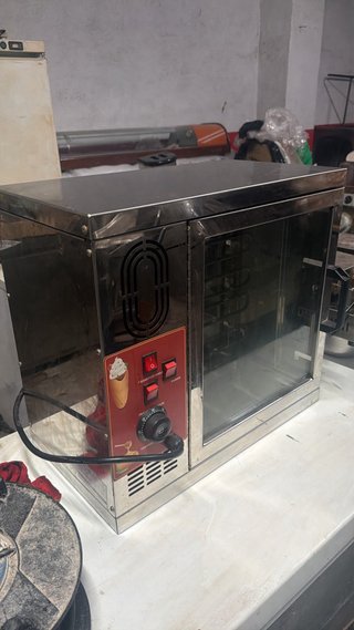 Horno para Conos de Helado en buen estado