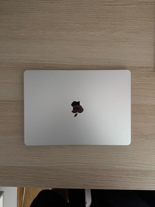 MacBook Air M2 2022