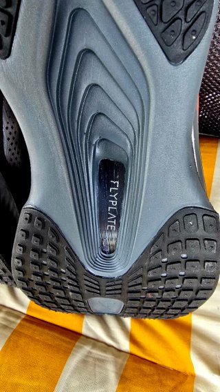 Zapatillas Nike Zoom Fly 6. SOLO PERSONA MADRID