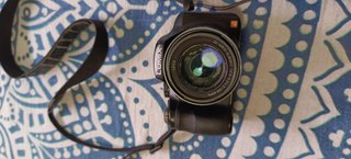 Panasonic Lumix DMC-FZ60 + cargador y correa