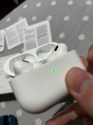 AirPods Pro 2 con estuche de carga USB-C