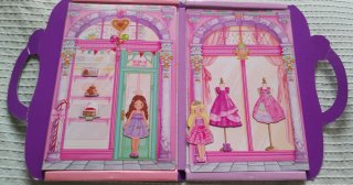 Libro magnético de muñecas y accesorios