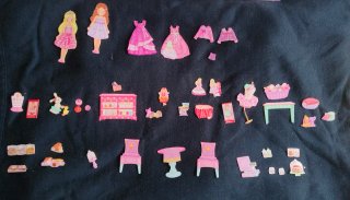 Libro magnético de muñecas y accesorios