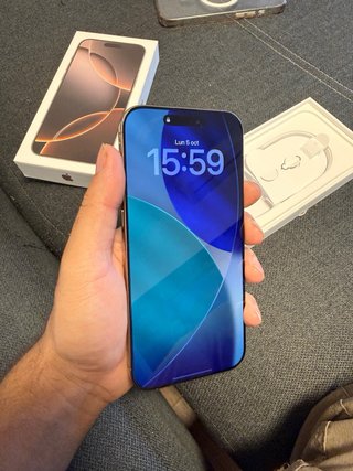 iPhone 16 Pro Max
