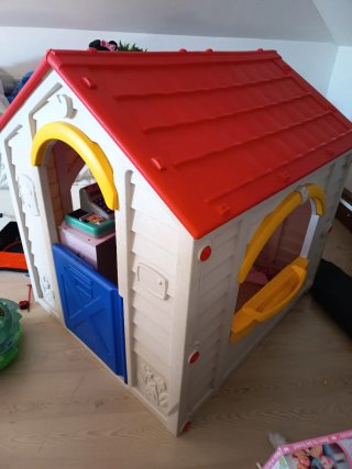Casita de juguete infantil