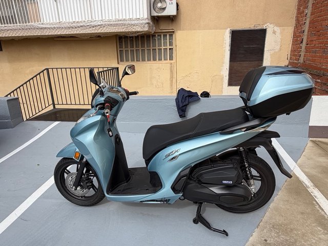 Honda SH 350i 2026 Top Box Azul