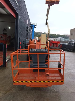 Plataforma Elevadora JLG 450 AJ Diesel