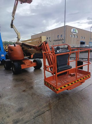 Plataforma Elevadora JLG 450 AJ Diesel