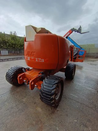 Plataforma Elevadora JLG 450 AJ Diesel