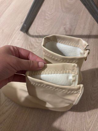 Botines beige tacón cuadrado