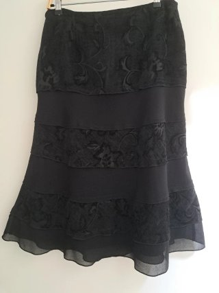 Falda larga negra T-46