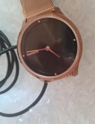 Reloj Garmin vívomove Luxe