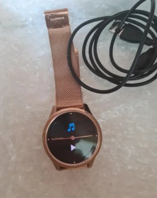 Reloj Garmin vívomove Luxe