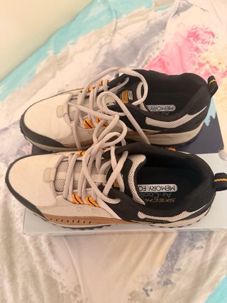 Zapatillas de Montaña Skechers