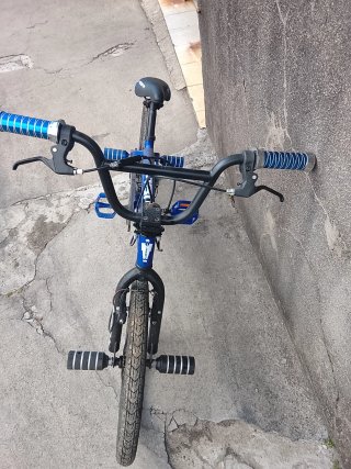 Bicicleta BMX Azul