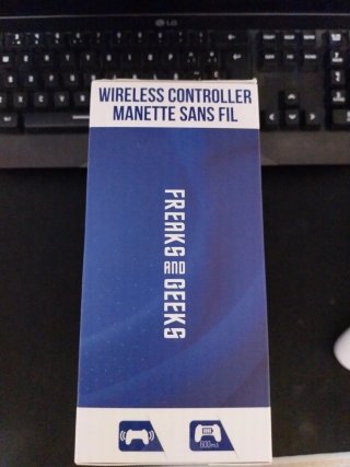 Mando Inalámbrico PS4 Freaks and Geeks Rojo