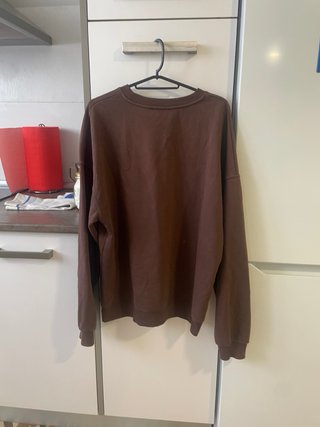 Sudadera marrón Focus on the good
