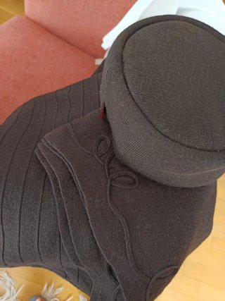 Conjunto de Echarpe y Sombrero de Lana
