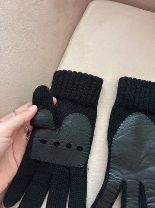 Guantes de cuero negros