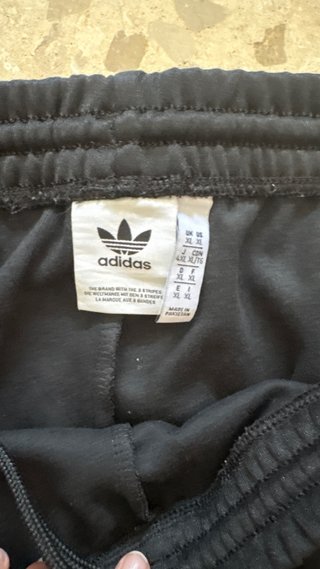 Pantalón Adidas Negro Rayas Blancas