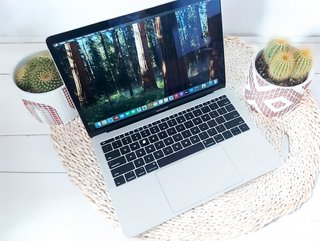 MacBook Pro 13” 2016 | i5 2.0 GHz | 8GB RAM |