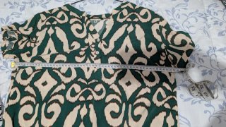 Blusa verde y beige talla XL