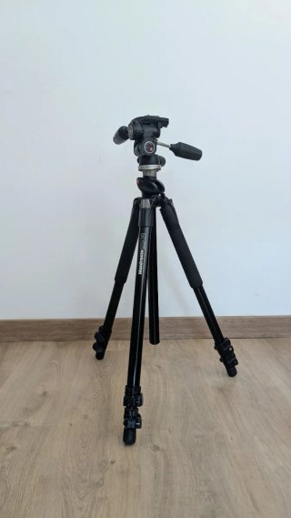Trípode Manfrotto 055XPROB + Rótula 804RC2