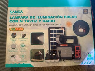 Lámpara Solar SANDA SD-6070 con Altavoz y Radio