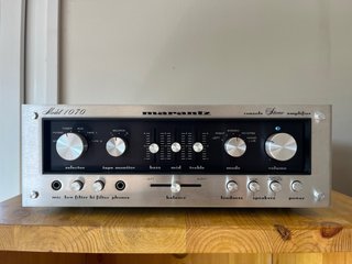 Amplificador Marantz 1070 estéreo Vinatge