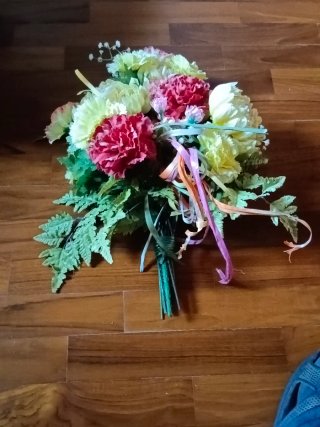 Mazzo di Fiori artificiali rossi e gialli