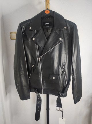 Cazadora Biker Pull&Bear Negra Talla M