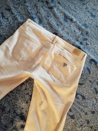 Pantalón Guess Beis