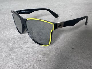 Gafas Quiksilver Negras y Amarillas