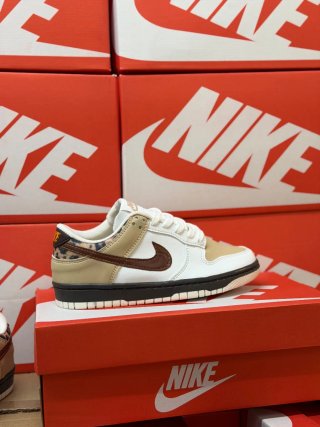 Estilo Nike Dunk Low Beige Marrón Blanco