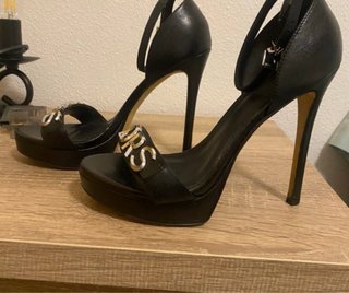 Sandalias Michael Kors Negras Doradas