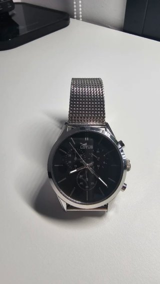 Reloj Lotus Plateado y Negro
