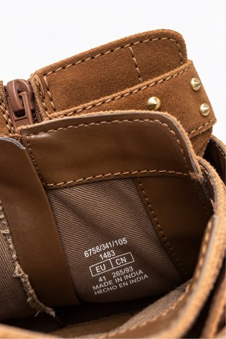 Botines serraje Stradivarius tachas
