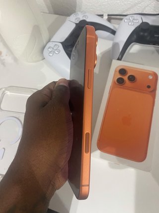 iPhone 17 Pro Max Naranja